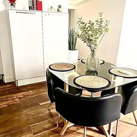 T3 Centre - 2 Ch - Maison Carree Daire *
